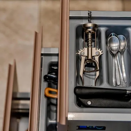 Luxury On The アデヘ